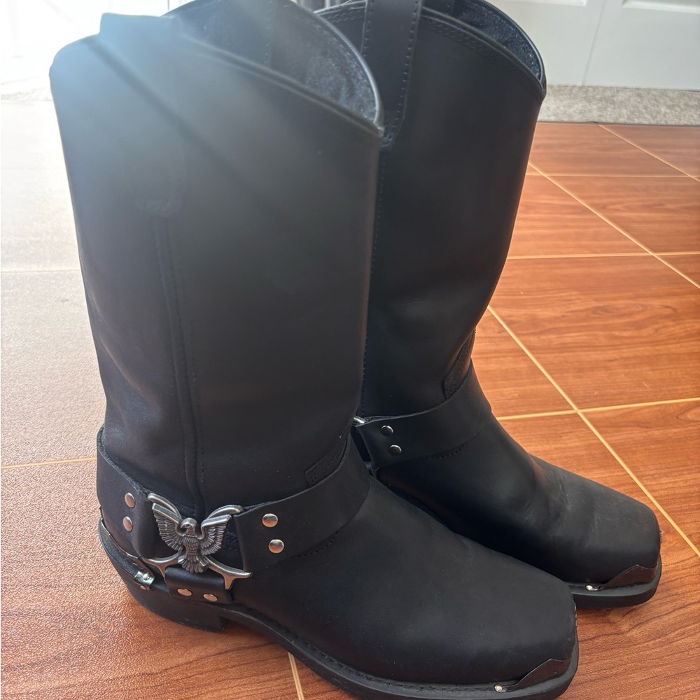 Men’s Dingo Black Leather Boots with Silver Accents